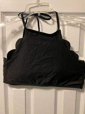 SHEIN Black Scalloped High Neck Swim Bikini Top